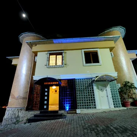 Luks Bektas 3 Vila