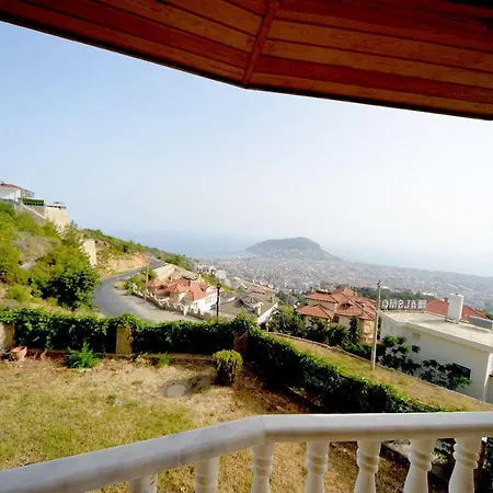 Luks Bektas 3 Vila